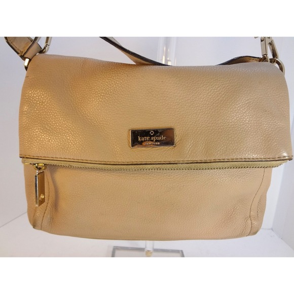 Kate Spade Highland Place Beige Pebble Leather Crossbody Shoulder Bag - Picture 2 of 10